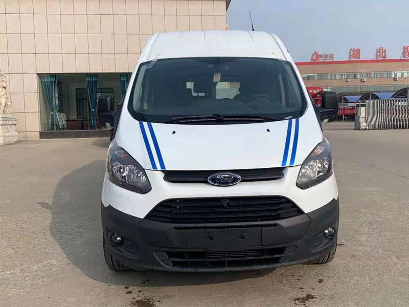 福特新全顺（汽油中轴）自动档流动服务车