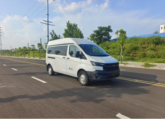 福特新全顺（汽油中轴中顶）殡葬服务车
