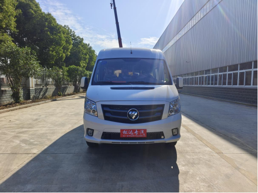 福田图雅诺柴油（2.0）中轴殡仪车