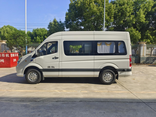 福田图雅诺柴油（2.0）中轴殡仪车